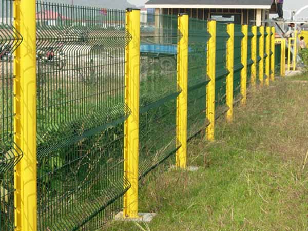 折彎護(hù)欄網(wǎng) 折彎護(hù)欄網(wǎng)